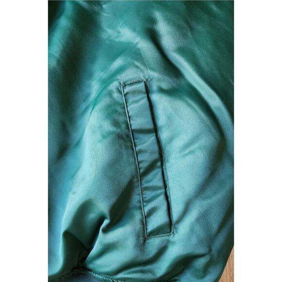 Green Bay Packers  Starter Enforcer Satin  Varsity Full-Snap Jacket - Green/Gold - Picture 9 of 16